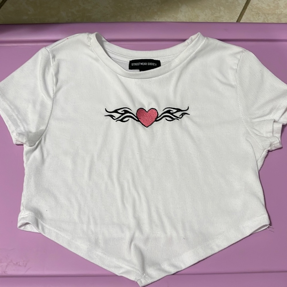 varies from small to medium